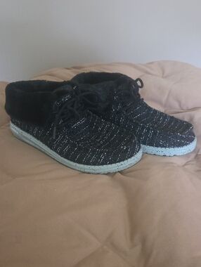 Hey Dude Boucle Brit Womens casual Footwear Size 9